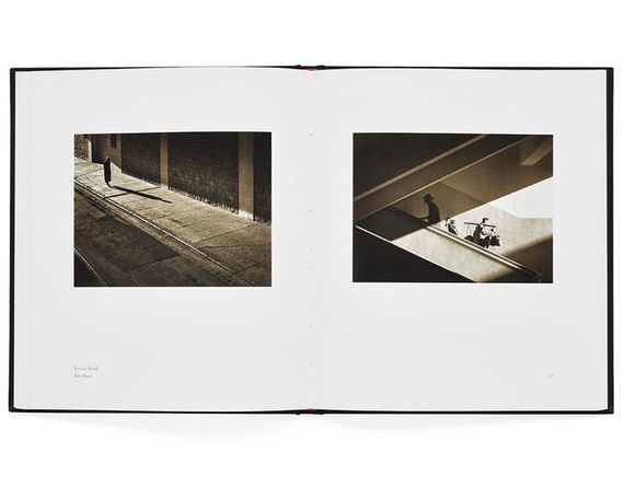 Книга про Китай с фотографиями Fan Ho: Hong Kong Yesterday альбомы известных фотографов книги по фотографии | Зображення 3