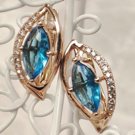 Сережки медицинское золото, розмір 19/9 мм, вага 1,5гр, фіаніт блакитний