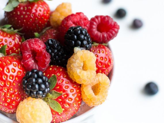 Добриво Майстер-агро  для ягідних культур (NPK 15.17.28) 100 г | Зображення 1