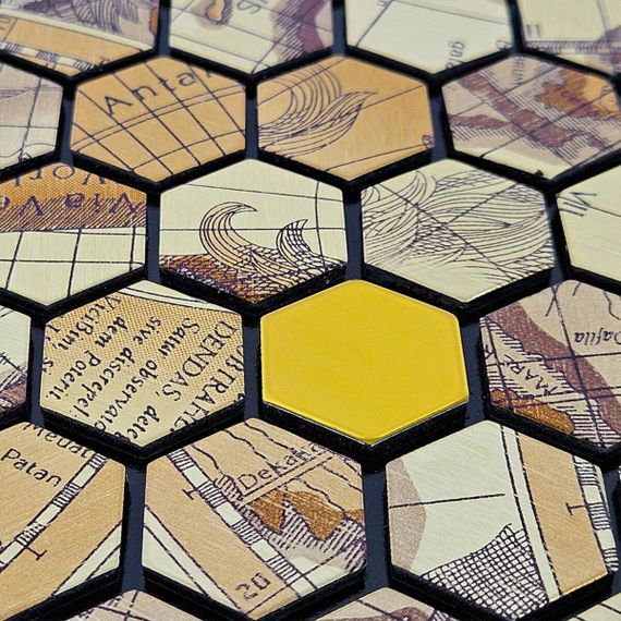 Самоклеющаяся алюминиевая плитка 300х300х3мм Золотая чешуя SW-00001934 | Зображення 4