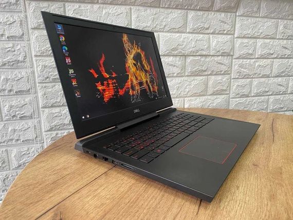 Ноутбук Dell Inspiron 7577 15.6" IPS i7 7700HQ 16Gb SSD256+HDD1Tb GTX1060 MaxQ | Зображення 1