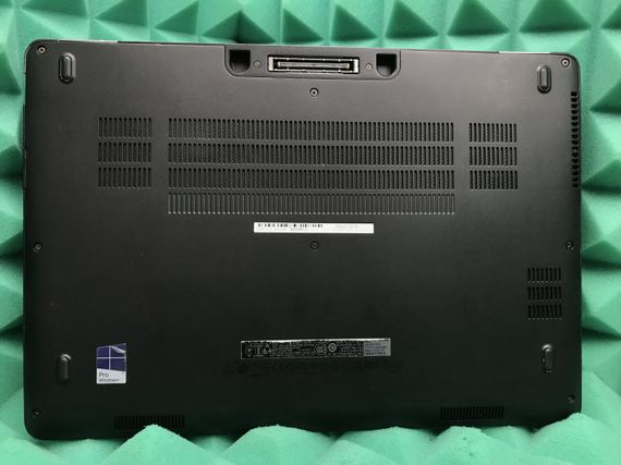 Ультрабук Б-клас Dell Latitude E7470 / 14" (1920x1080) IPS / Intel Core i7-6600U (2 (4) ядра по 2.6 - 3.4 GHz) / 8 GB DDR4 / 256 GB SSD M.2 / Intel HD Graphics 520 / WebCam / Fingerprint / HDMI / Windows 10 ліцензія б/в | Зображення 8