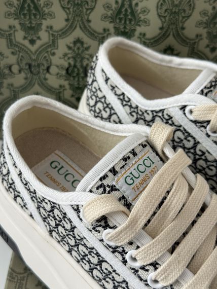 Кросівки жіночі білі New Gu4i  весна / осінь 2461 37 23.5 см | Зображення 1