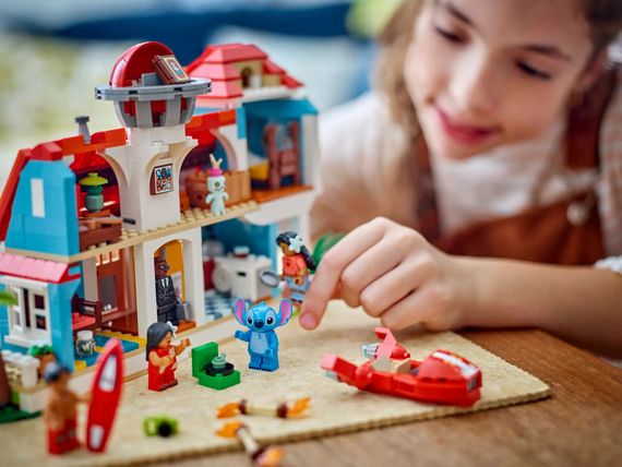 Конструктор LEGO Disney Classic Пляжный дом Лило и Стич 43268 | Зображення 6