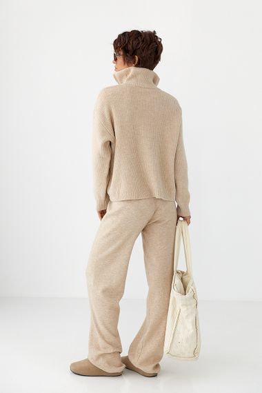 В'язаний костюм зі светром із блискавками та прямими штанами - бежевий цвет, ONE SIZE (є розміри) | Зображення 1