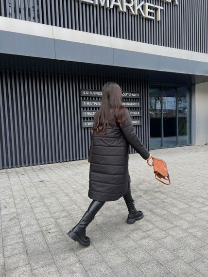 Женская демисезонная стильная удлиненная куртка-пальто стеганая PA2041 цвет черный, размер 42/44 | Зображення 2