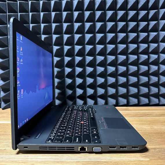Ноутбук Б-клас Lenovo ThinkPad E550 / 15.6" (1366x768) TN / Intel Core i3-5005U (2 (4) ядра по 2.0 GHz) / 8 GB DDR3 / 128 GB SSD / Intel HD Graphics 4400 / WebCam б/в | Зображення 5