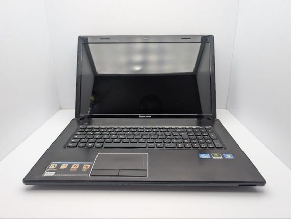 Ноутбук Lenovo G780 / 17.3" (1600x900) TN / Intel Core i3-2370M (2 (4) ядра по 2.4 GHz) / 8 GB DDR3 / 500 GB HDD / nVidia GeForce GT 630M, 2 GB GDDR5, 128-bit / WebCam / DVD-ROM / АКБ не держит б/у | Зображення 2