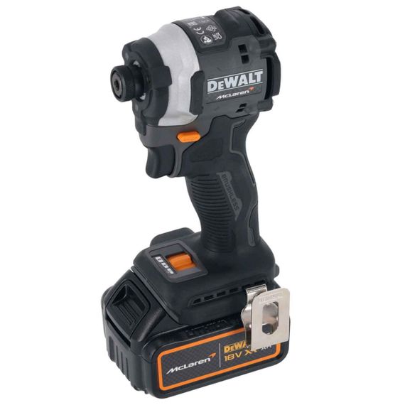 Шуруповёрт ударный McLaren F1 TEAM LIMITED EDITION 205Нм DeWALT DCF85MM2T | Зображення 3