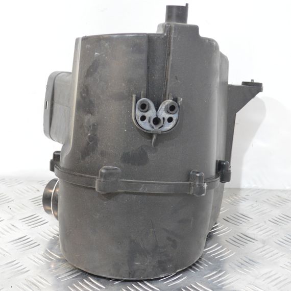 Корпус повітряного фільтра 1.2 TSI Skoda Fabia Rapid Roomster 2007-2022 Корпус фільтра повітря Шкода Фабія Рапід 6R0129607C | Зображення 3