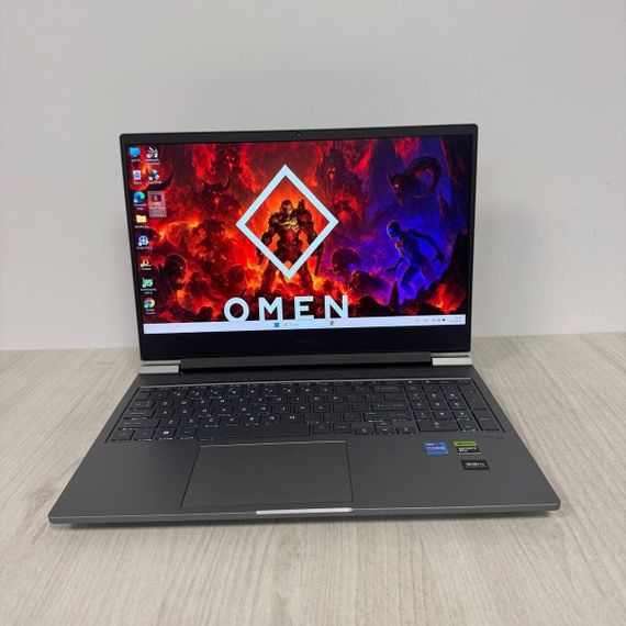 Игровой ноутбук HP Omen 16-ae0001nr / 16.1" (1920x1080) IPS / Intel Core i7-14700HX (20 (28) ядер по 1.5 - 5.5 GHz) / 16 GB DDR5 / 512 GB SSD / nVidia GeForce RTX 4070, 8 GB GDDR6, 128-bit / WebCam б/у | Зображення 1