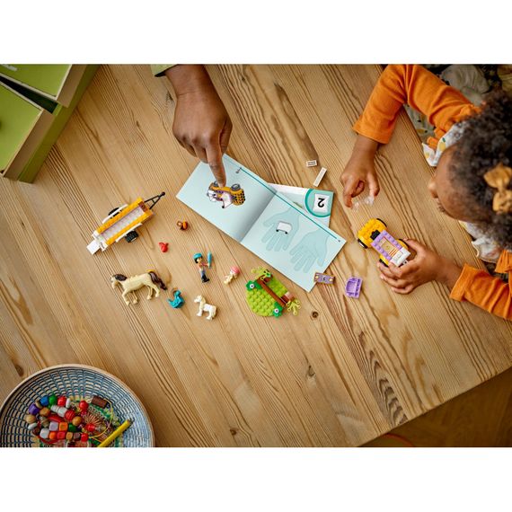 Конструктор LEGO Friends Причіп для коня й поні 105 деталей (42634) | Зображення 4