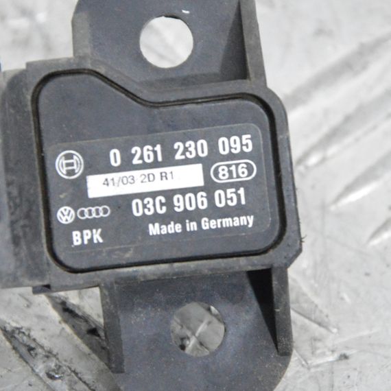 Датчик тиску повітря 3.2 FSI Audi A4 A5 A6 Q5 2004-2012 Датчик тиску наддуву Ауді а4 а5 а6 0261230095 | Зображення 2