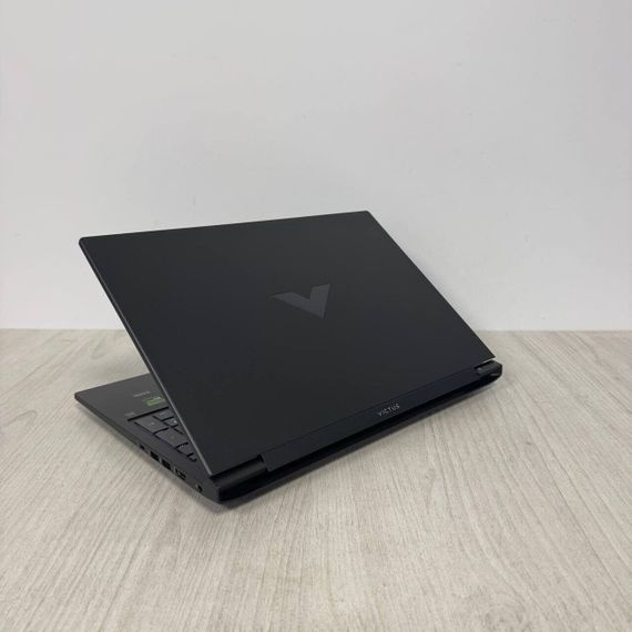 Ігровий ноутбук HP Victus 16-s0076nr / 16,1" (1920x1080) IPS / AMD Ryzen 7 7840HS (8 (16) ядра по 3,8 - 5,1 ГГц) / 16 ГБ DDR5 / 512 ГБ SSD / nVidia GeForce RTX 4060, 8 ГБ GDDR6, 128-біт / WebCam б/в | Зображення 6