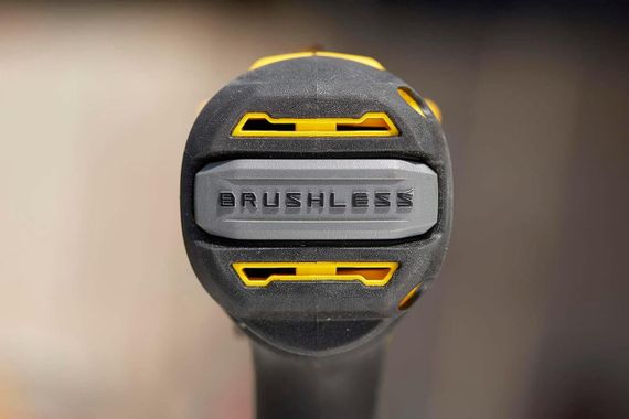 Дрель-шуруповерт ударная аккумуляторная бесщёточная STANLEY FATMAX SFMCD721D2K | Зображення 3