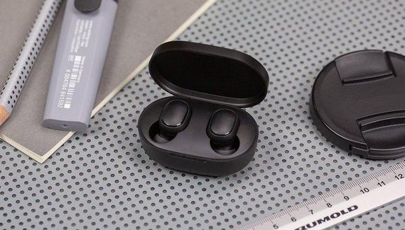 Оригинальные Bluetooth-наушники Xiaomi Redmi AirDots (Mi True Wireless Earbuds) ZBW4480GL Black Global Version | Зображення 5