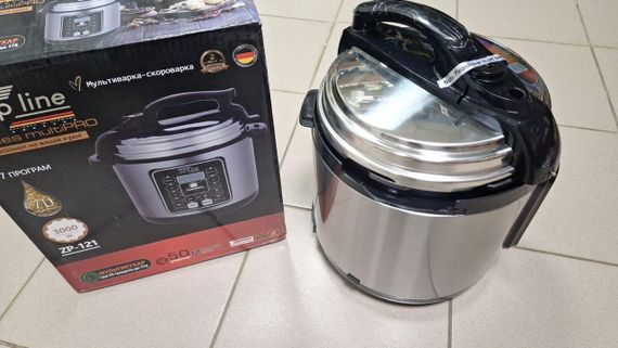 ОЧЕНКА! Мультиварка Zepline ZP-121 3000W 17 програм 7 л (Вм'ятина на корпусі, погана упаковка 3016) | Зображення 1