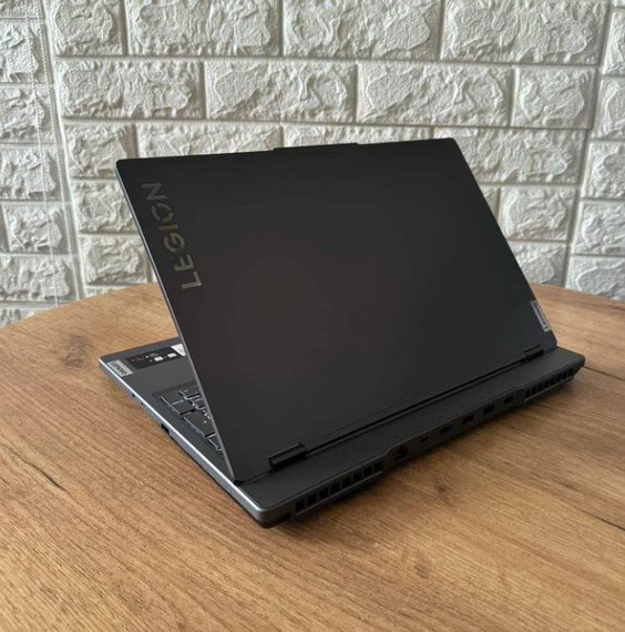 Ноутбук Lenovo Legion 5  2K 165Hz Ryzen 7 7735HS 16Gb SSD 1Tb RTX 4060 Б/В | Зображення 5