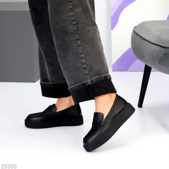 Актуальные черные кожаные лоферы на утолщенной подошве | Зображення 7