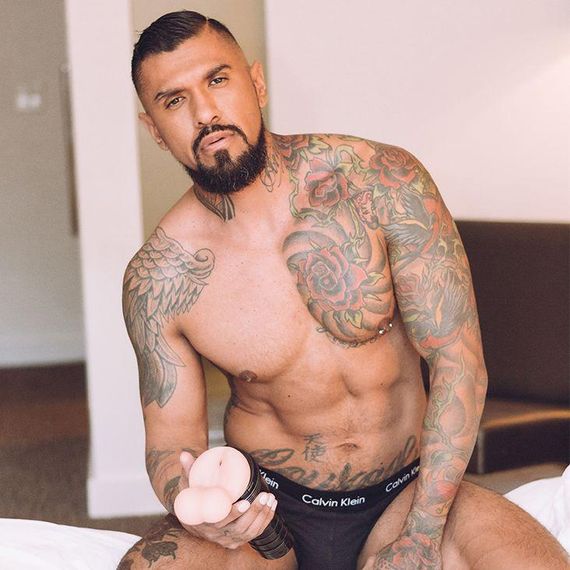 Мастурбатор попка Fleshlight FleshSack з мошонкою | Зображення 1