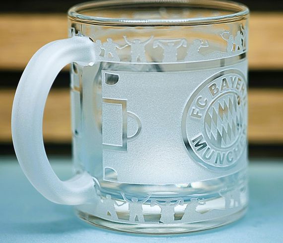 Скляна чашка 320 мл ФК Bayern München Бавария  з гравіюванням подарунок для фаната  футбольна кружка кругова | Зображення 2