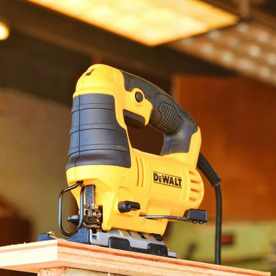 Пила лобзикова мережева DeWalt DWE349 | Зображення 1