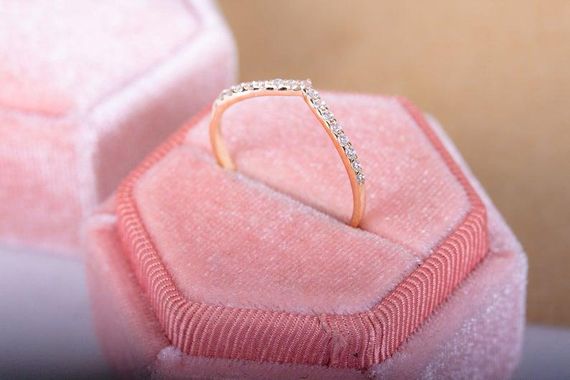 Кольцо из красного золота с фианитами 21.5 | Зображення 3