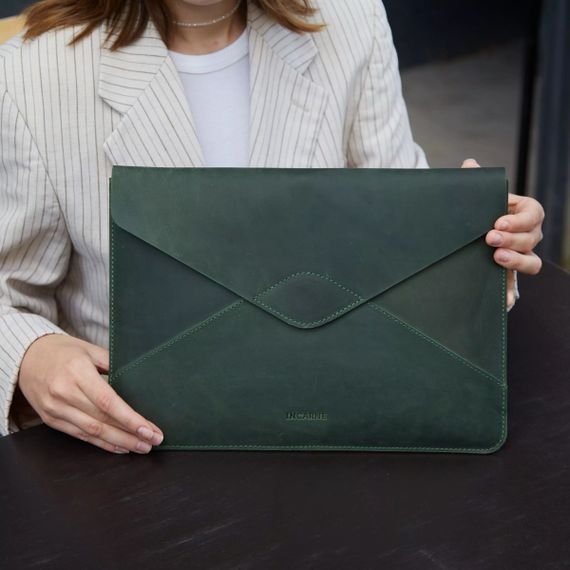 Чохол для ноутбука вінтажний Incarne Message MacBook Pro 16" 2019-2025 message-green-vintage-pro-16 зелений | Зображення 1