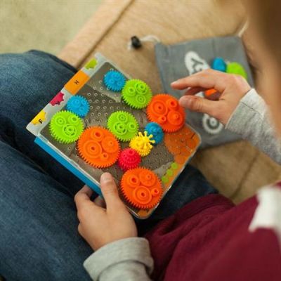 Ігровий набір Fat Brain Toys Різнокольорові Шестерінки Crankity (F140ML) | Зображення 5