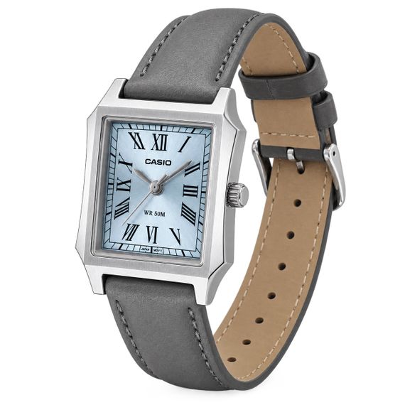 Жіночий годинник Casio LTP-B190L-2B зі шкіряним ремінцем та синім циферблатом