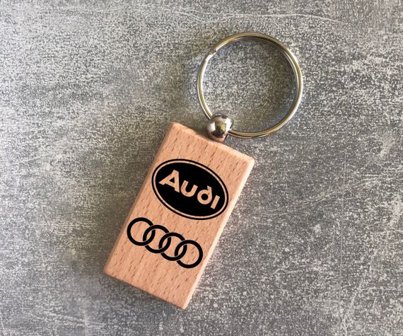 Дерев'яний брелок з логотипом Audi  (15010102025)
