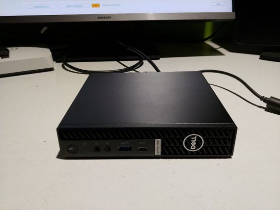 Неттоп Dell OptiPlex 7000 Micro USFF / Intel Core i5-12400T (6 (12) ядер по 1.8 - 4.2 GHz) / 16 GB DDR4 / 256 GB SSD M.2 / Intel UHD Graphics 730 / USB 3.2 / Блок питания в комплекте б/у | Зображення 1