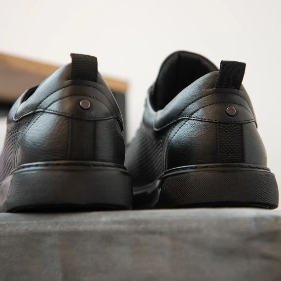 Черные кеды с перфорацией 47 размер - стелька 31,3 см | Зображення 3