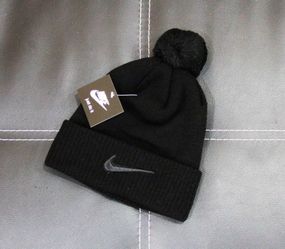 Шапка Nike чорна