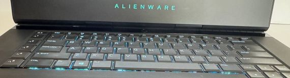 Игровой ноутбук Dell Alienware 15 R4 / 15.6" (1920x1080) IPS / Intel Core i7-8750H (6 (12) ядра по 2.2 - 4.1 GHz) / 16 GB DDR4 / 256 GB SSD + 500 GB HDD / nVidia GeForce GTX 1060, 6 GB GDDR5, 192-bit / WebCam б/у | Зображення 8