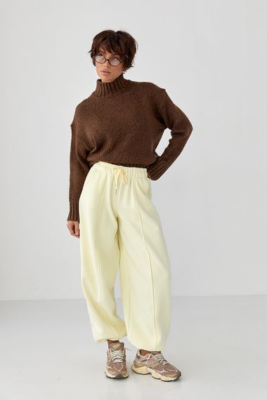 Однотонний в'язаний светр вільного фасону - коричневий цвет, ONE SIZE (є розміри) | Зображення 2