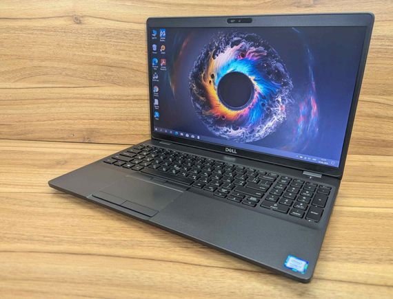 Ультрабук Dell Latitude 5500 / 15.6" (1366x768) TN / Intel Core i7-8665U (4 (8) ядра по 1.9 - 4.8 GHz) / 8 GB DDR4 / 256 GB SSD / Intel UHD Graphics / WebCam / HDMI / Windows 10 б/в + Подарунок Бездротова миша / USB | Зображення 4