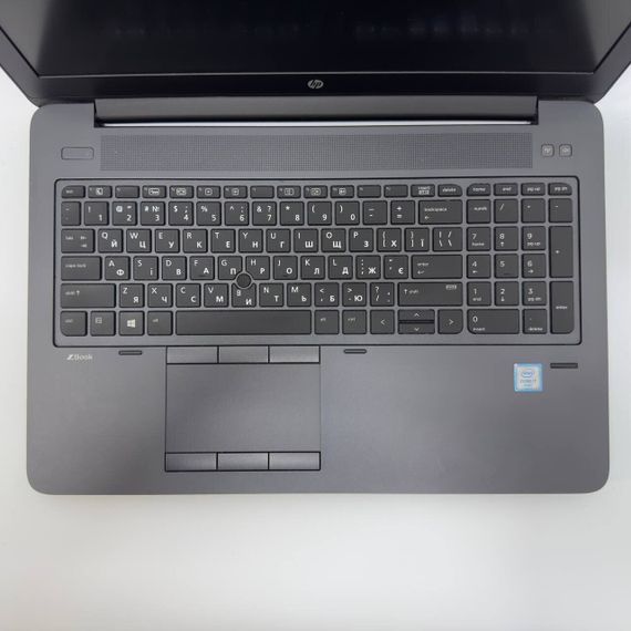 Мобильная рабочая станция HP ZBook 15 G3 / 15.6" (1920x1080) TN / Intel Core i7-6700HQ (4 (8) ядра по 2.6 - 3.5 GHz) / 16 GB DDR4 / 512 GB SSD NVMe / nVidia Quadro M1000M, 2 GB GDDR5, 128-bit / WebCam б/у | Зображення 3