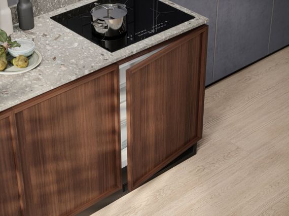 Морозильная камера Electrolux встр. LYB2AE82S | Зображення 1