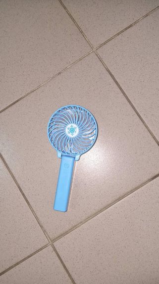 ОЧЕНКА! Вентилятор ручной mini FAN. Портативний мінівентилятор з USB (Немає паковання 3030) | Зображення 1