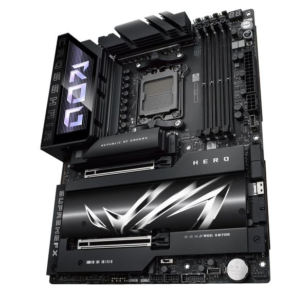 Материнcька плата ASUS ROG CROSSHAIR X870E HERO sAM5 X870E 4xDDR5 M.2 HDMI WiFi BT ATX 90MB1IE0-M0EAY0 | Зображення 9