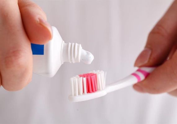 Зубна паста Dontodent Sensitive (для чутливих зубів) 125 мл | Зображення 8