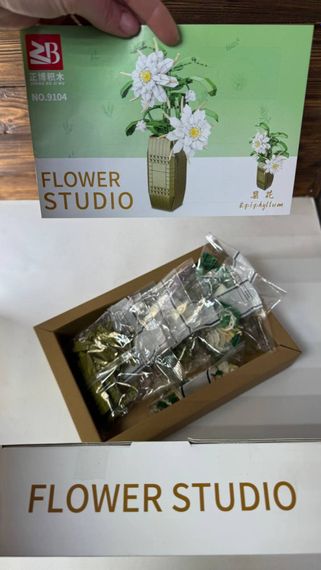 Детский конструктор "Цветы Epiphyllum" Flower Studio 9104A 571 деталь | Зображення 3