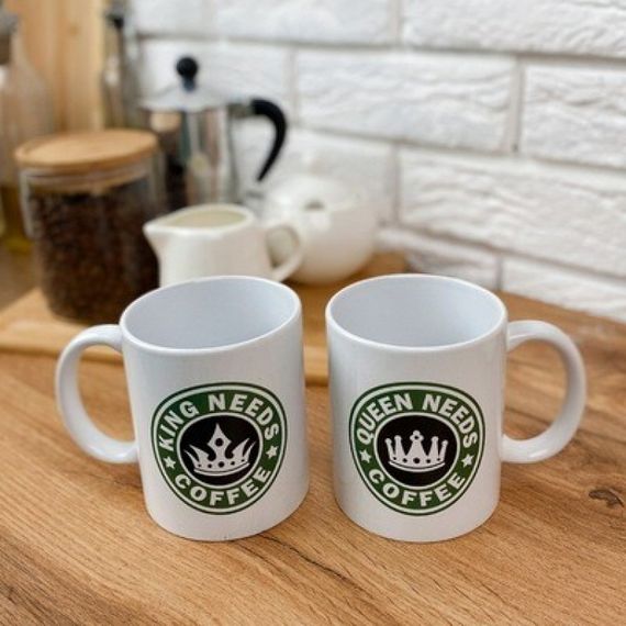Парные чашки King Needs Coffee &amp; Queen Needs Coffee