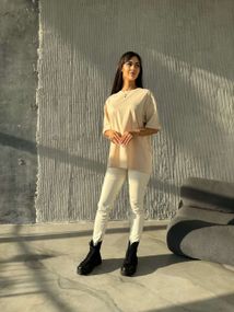 Женская футболка оверсайз трикотажная однотонная KV2024 цвет бежевый, размер 42/52 onesize