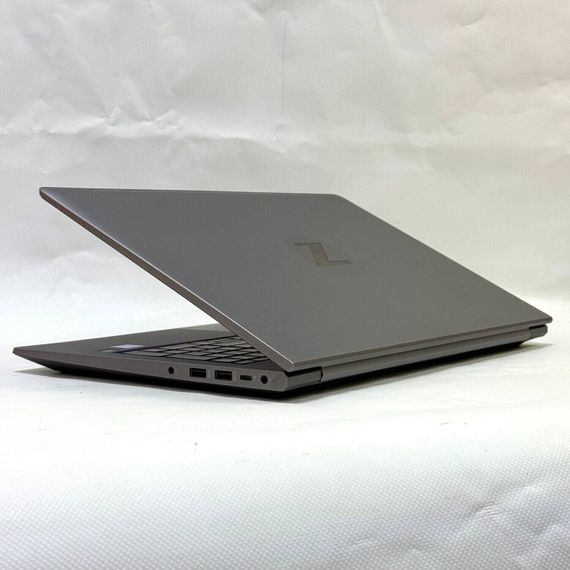 Мобільна робоча станція HP ZBook Power 15 G8 / 15.6" (1920x1080) IPS / Intel Core i5-11400H (6 (12) ядер по 4.5 GHz) / 32 GB DDR4 / 512 GB SSD / Intel UHD Graphics / WebCam / Windows 11 Pro б/в + Подарунок Бездротова миша USB / Wireless | Зображення 7