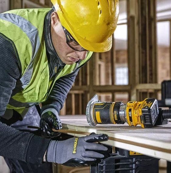 Фрезер акумуляторний DeWalt без АКБ та ЗП DCW604NT | Зображення 2