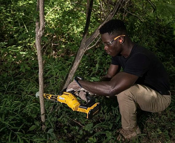 Акумуляторна міні-пилка DeWalt без АКБ та ЗП DCMPS520N | Зображення 4