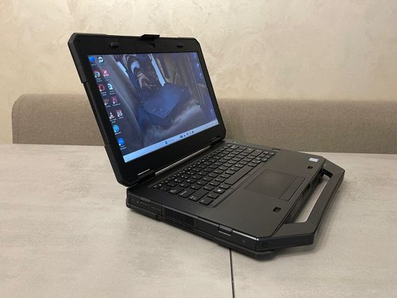 Захищений ноутбук Dell Latitude 5414 Rugged / 14" (1366x768) TN / Intel Core i7-6600U (2 (4) ядра по 2.6 - 3.4 GHz) / 16 GB DDR4 / 256 GB SSD / Intel HD Graphics 520 / Fingerprint б/в + Подарунок Дротова миша / USB | Зображення 3