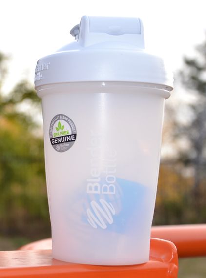 Спортивний шейкер BlenderBottle Original Classic 20oz/590ml White | Зображення 1